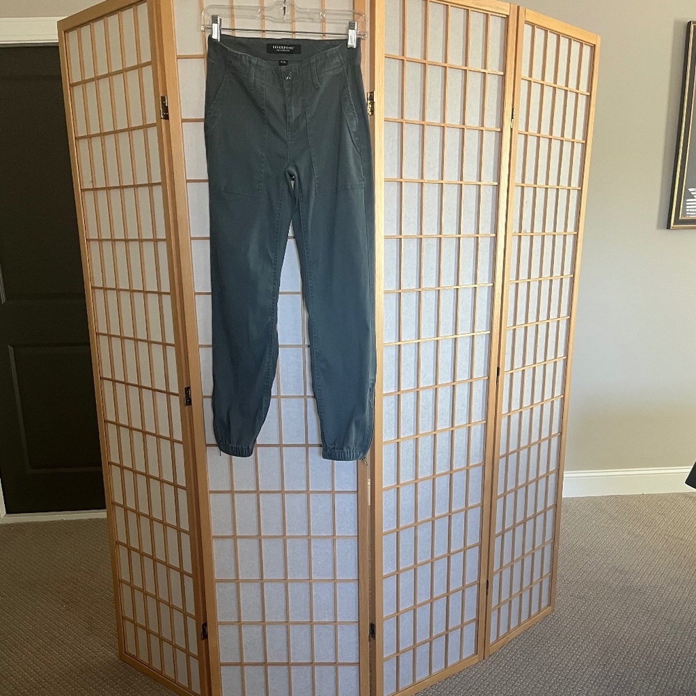 Liverpool Los Angeles Teal Lagoon cropped pants